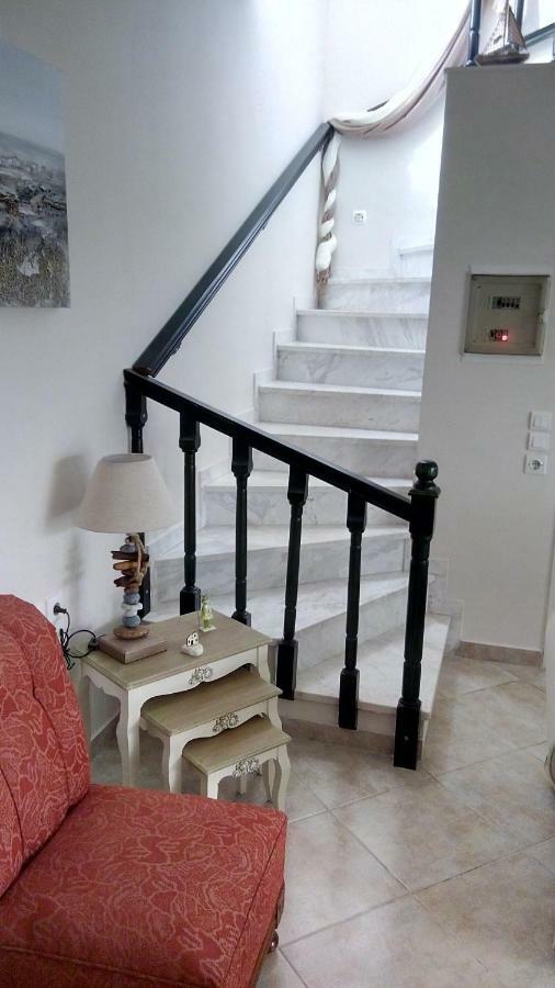 Maisonette No2 on coastal sidewalk Nikiti  Esterno foto